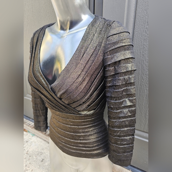 XS GOLD TOP - Picture 3 of 9